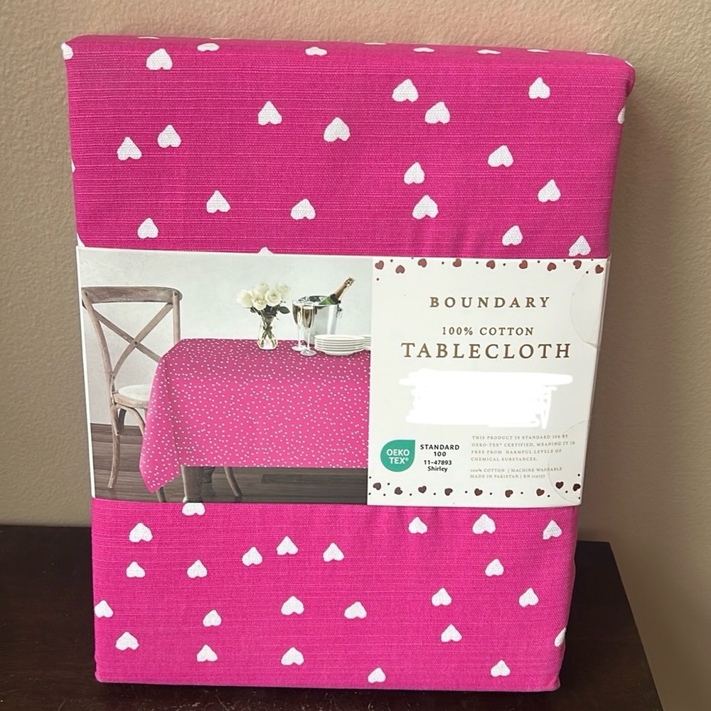 Envogue Tablecloth Valentines Day Hearts Pink White New 60”x 102” Cotton